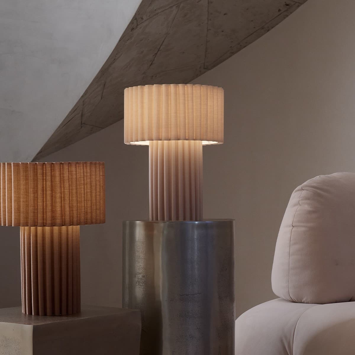 Nora Scalloped Table Lamp in Sandstone-img-5