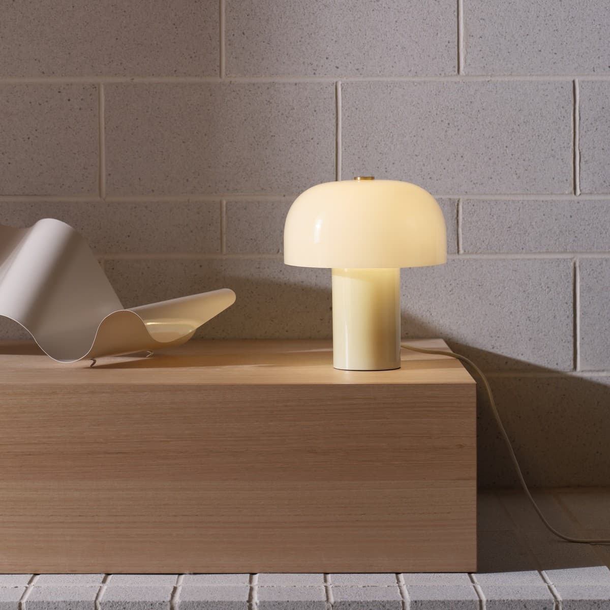 Larsen 1 Light Table Lamp in Milk Glass-img-2