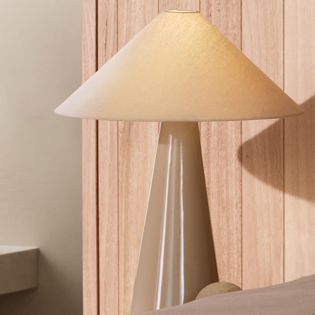 Sonja 1 Light Ceramic Table Lamp in Fawn-img-3