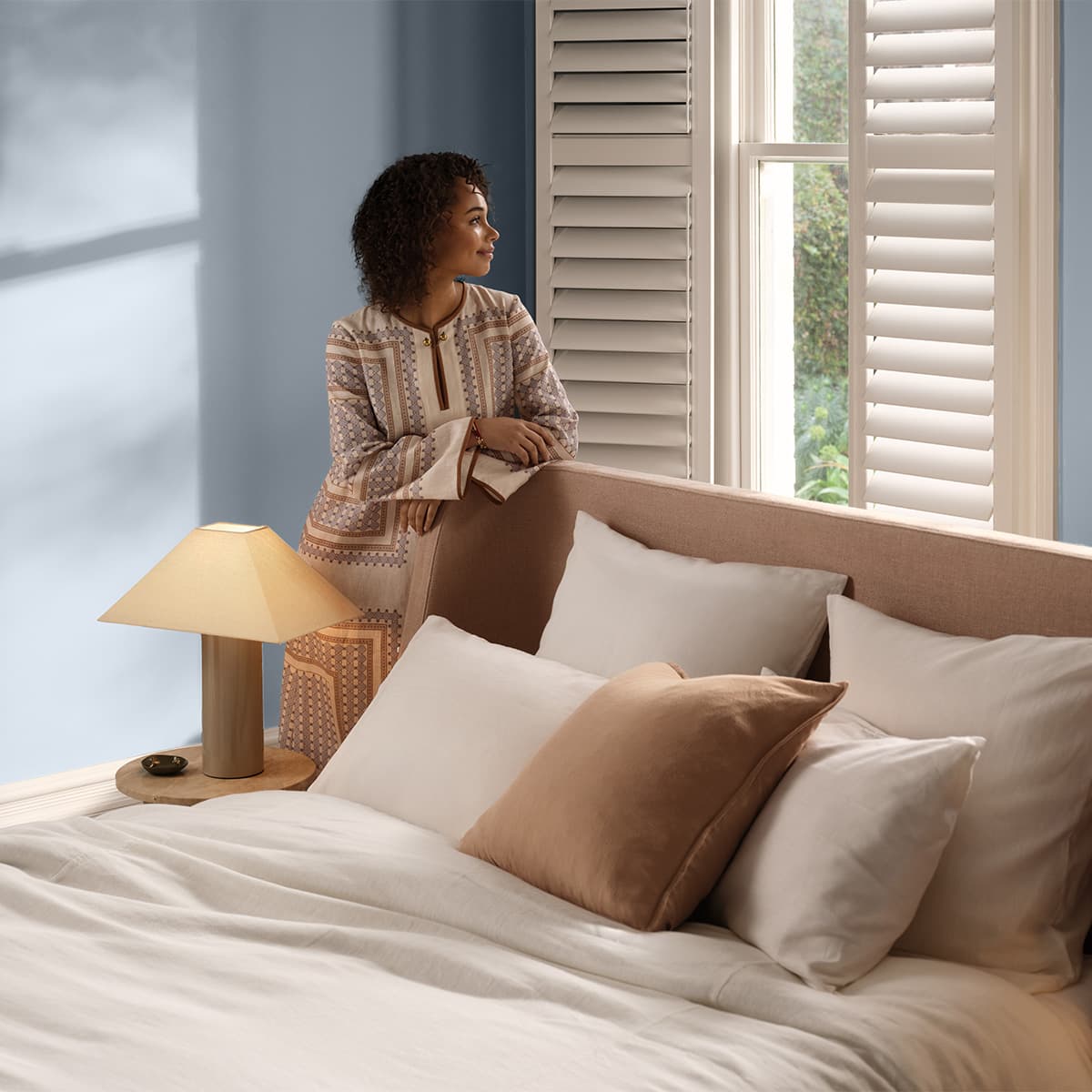 Misha Ceramic Table Lamp in Fawn