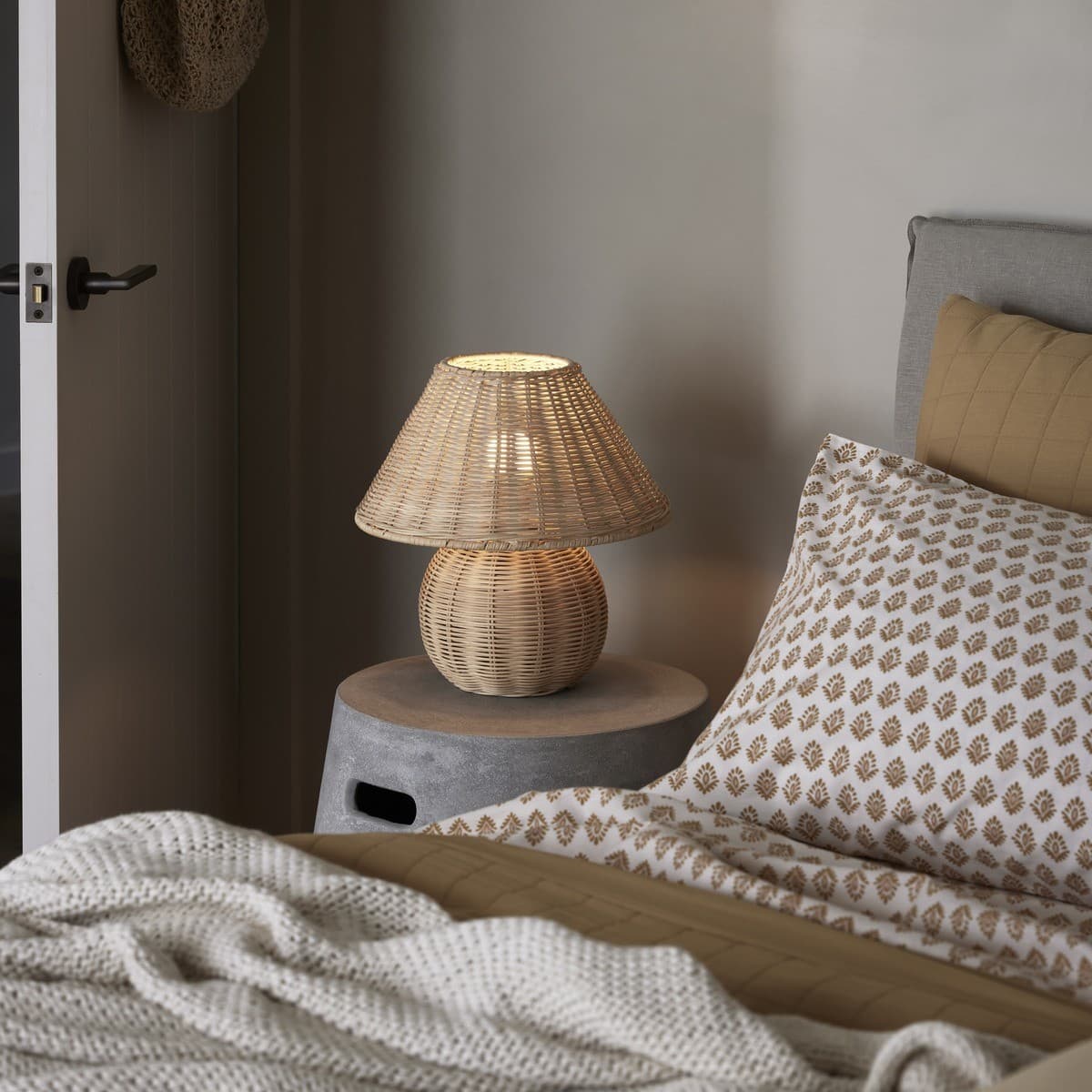 Kasa 1 Light Table Lamp in Natural Rattan-img-4