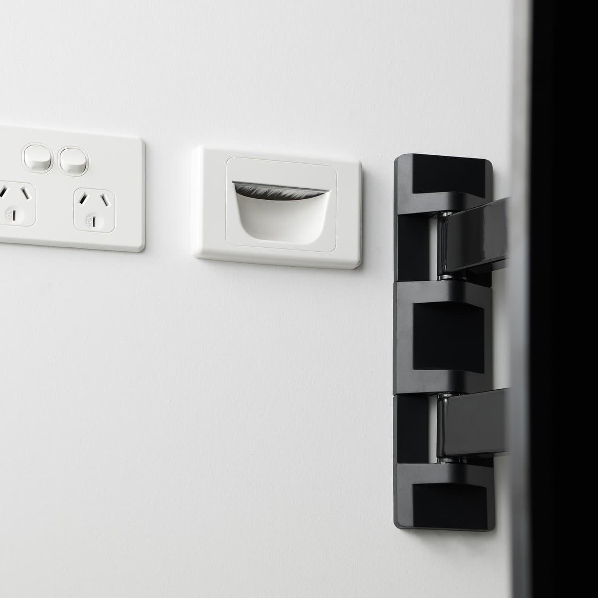 Lucci Power Brush Plate Only in White-img-3