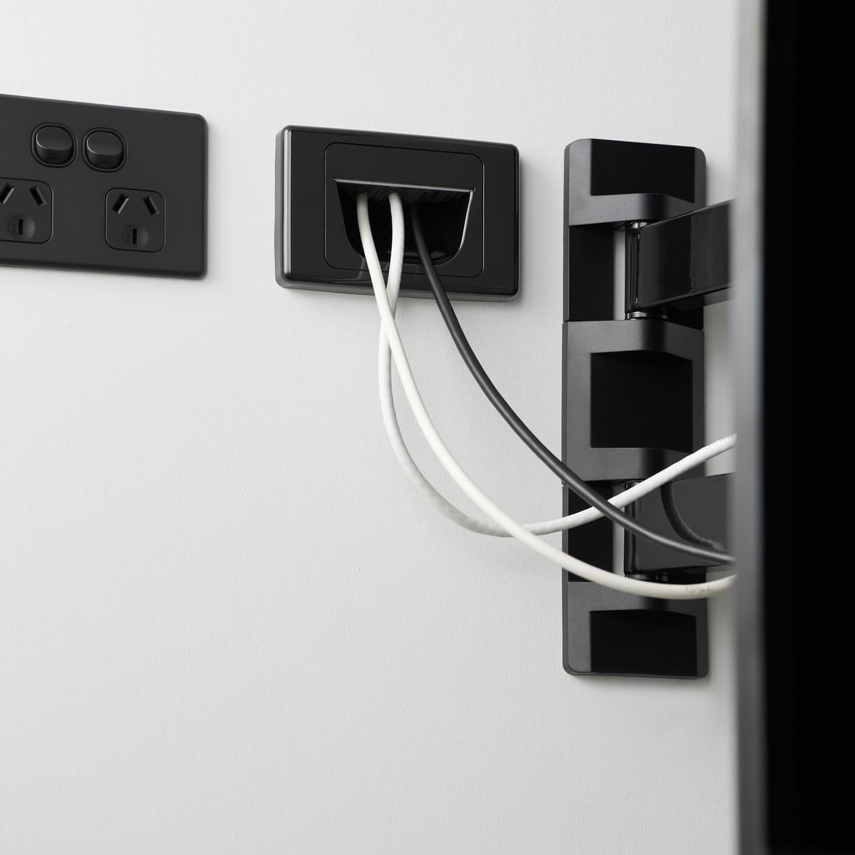Lucci Power Brush Plate Only in Black-img-3