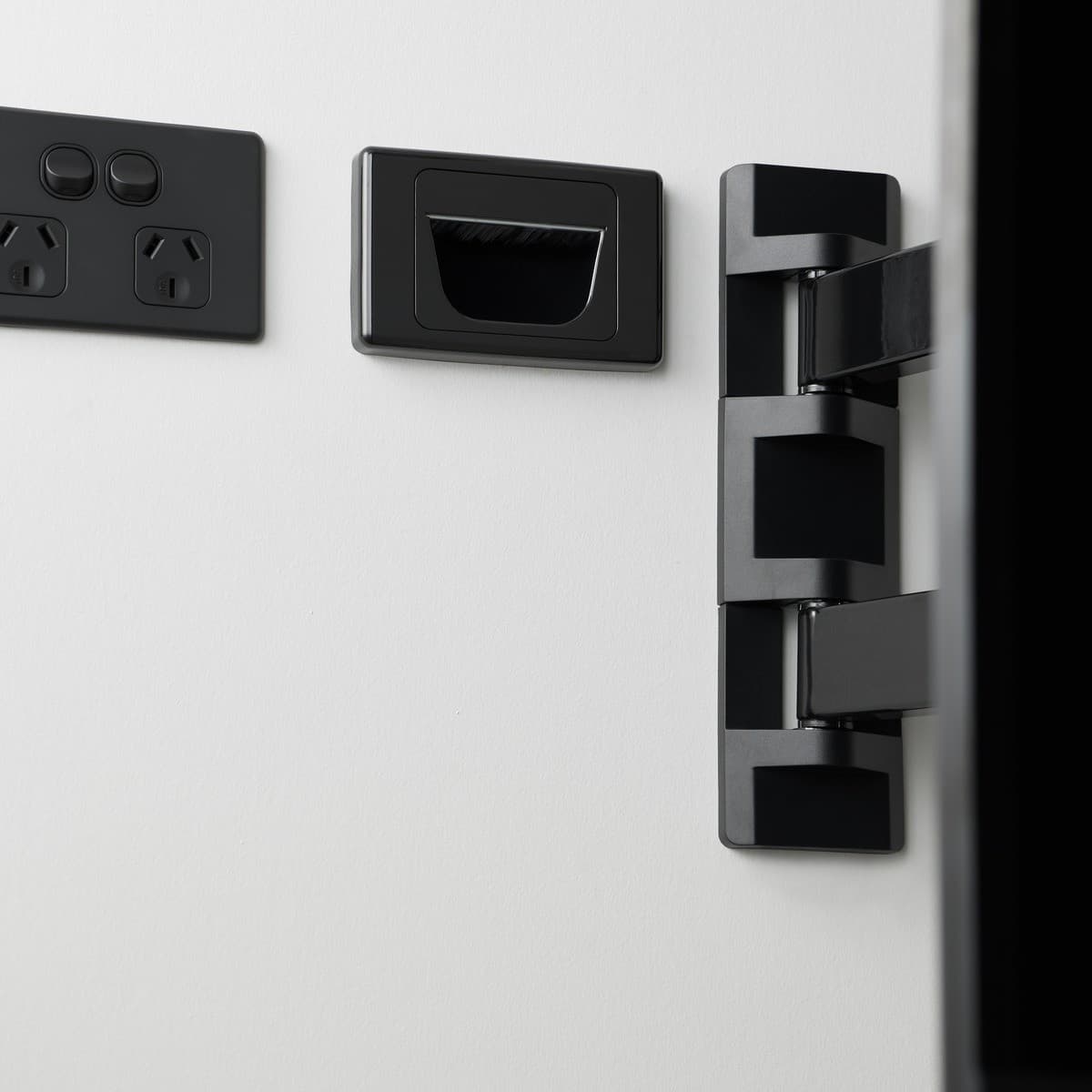 Lucci Power Brush Plate Only in Black-img-4