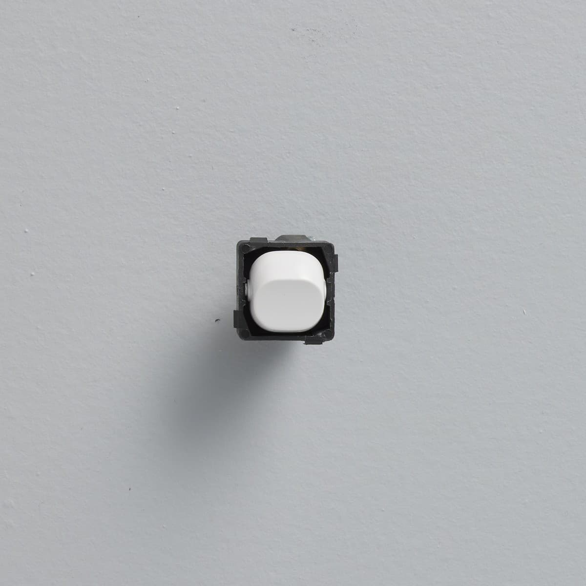 Vynco Switch Mechanism 16A in White-img-4