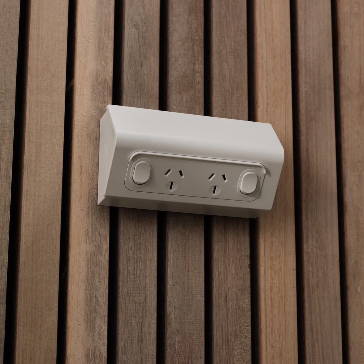 Vynco Metro X Outdoor IP53 15A Double GPO in White-img-2