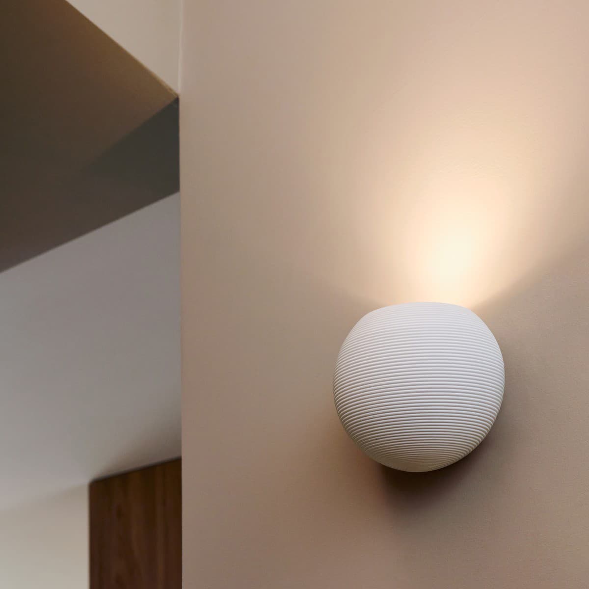 Ravine 1 Light Round Ribbed Wall Sconce in White Gypsum-img-2