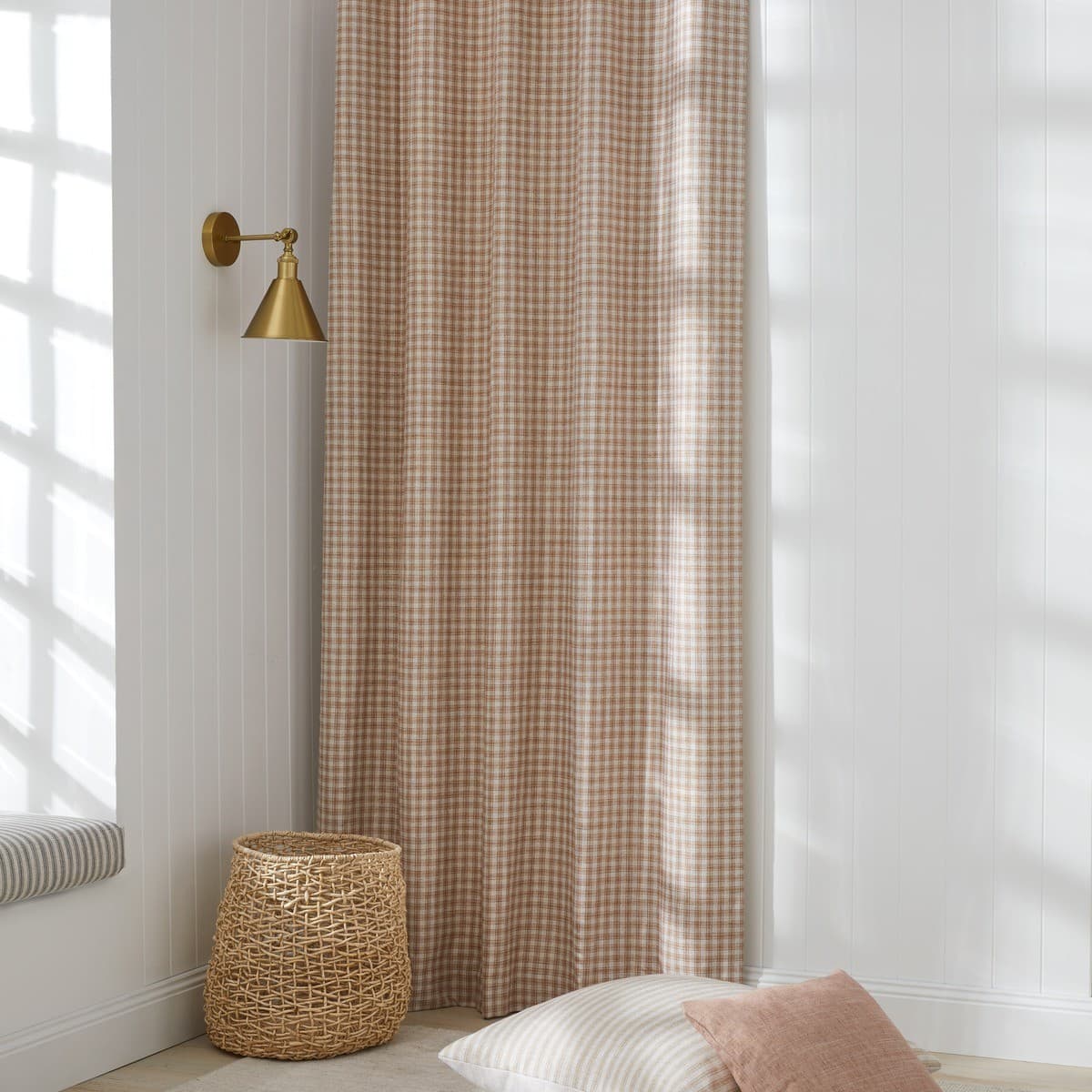 Ascot 1 Light Wall Bracket in Brass-img-3