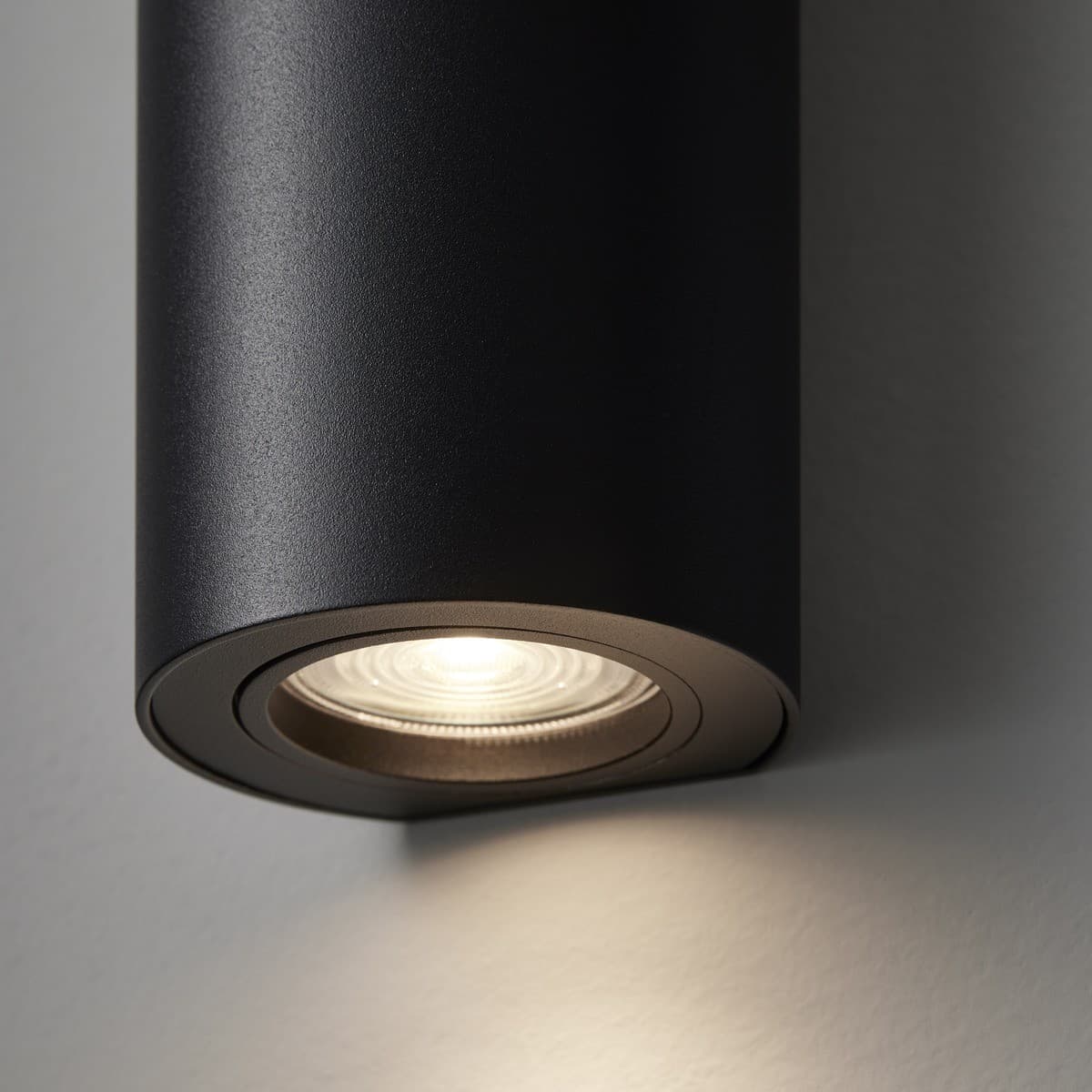 MFL Thames 2 Light Up/Down Wall Sconce in Black-img-3