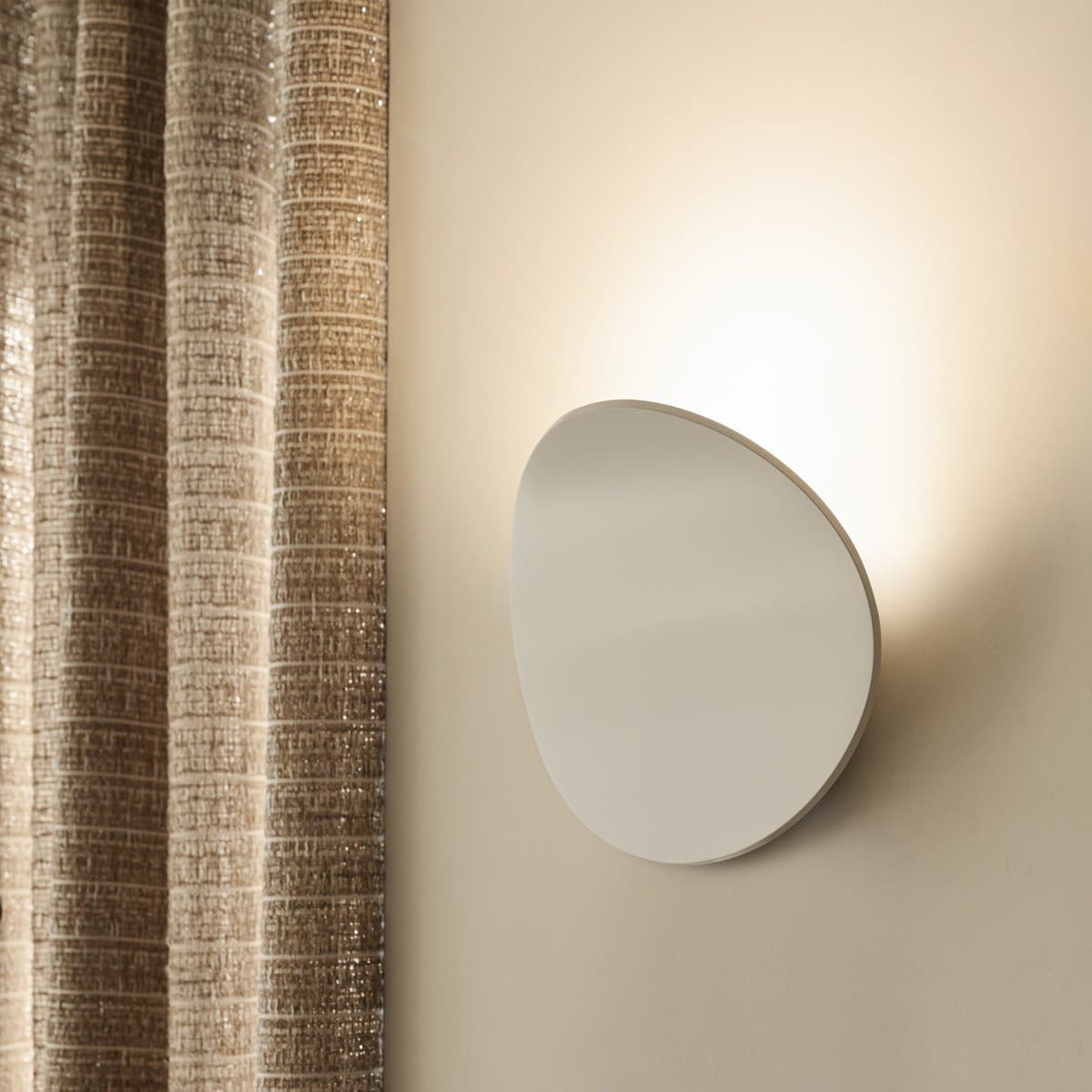 Arial LED Sunset Dimming Wall Sconce in White-img-2