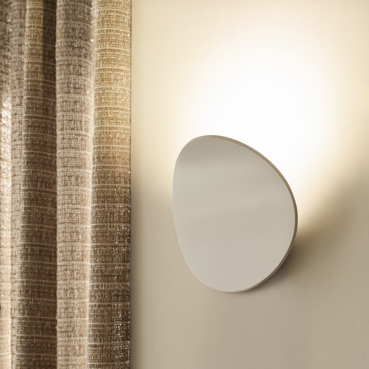 Arial LED Sunset Dimming Wall Sconce in White-img-4