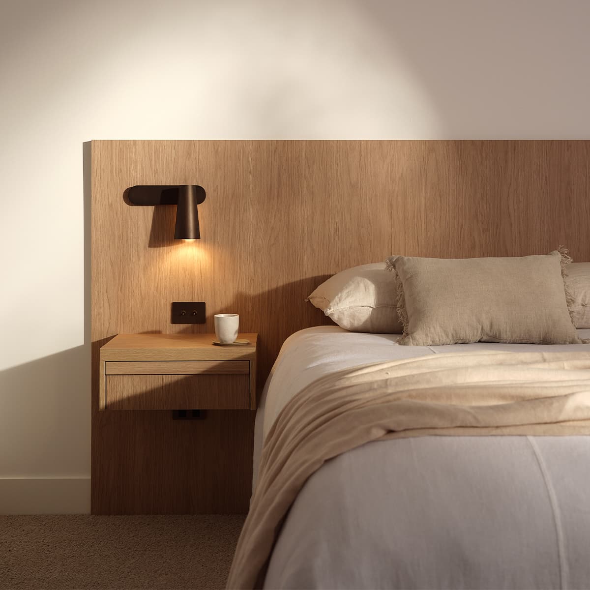Atlas 1 Light Adjustable Wall Bracket in Bronze-img-8