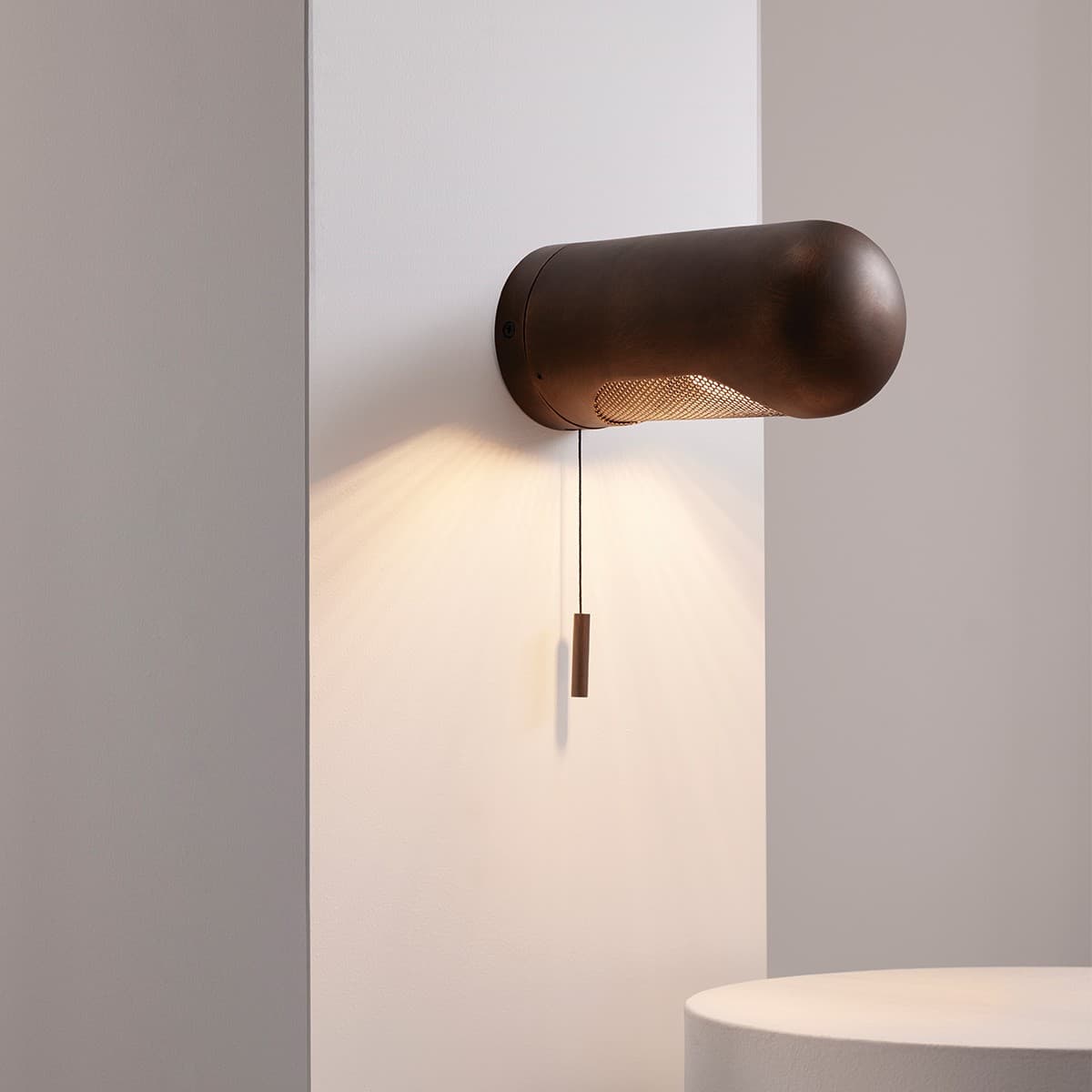 Dolce 1 Light Wall Bracket in Bronze with Rotatable Shade and Pull Cord Switch-img-2