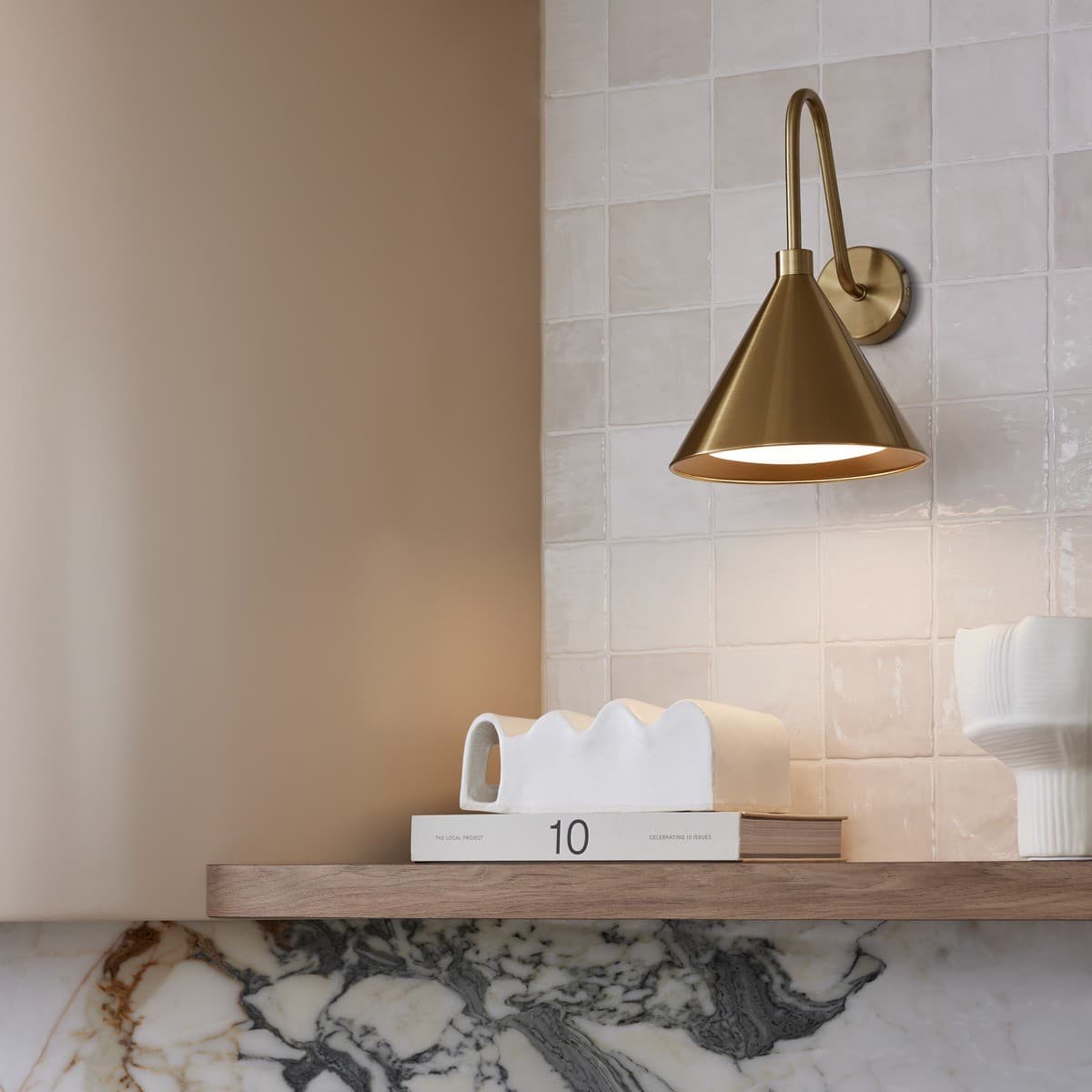 Sienna 1 Light Wall Bracket in Aged Brass-img-2