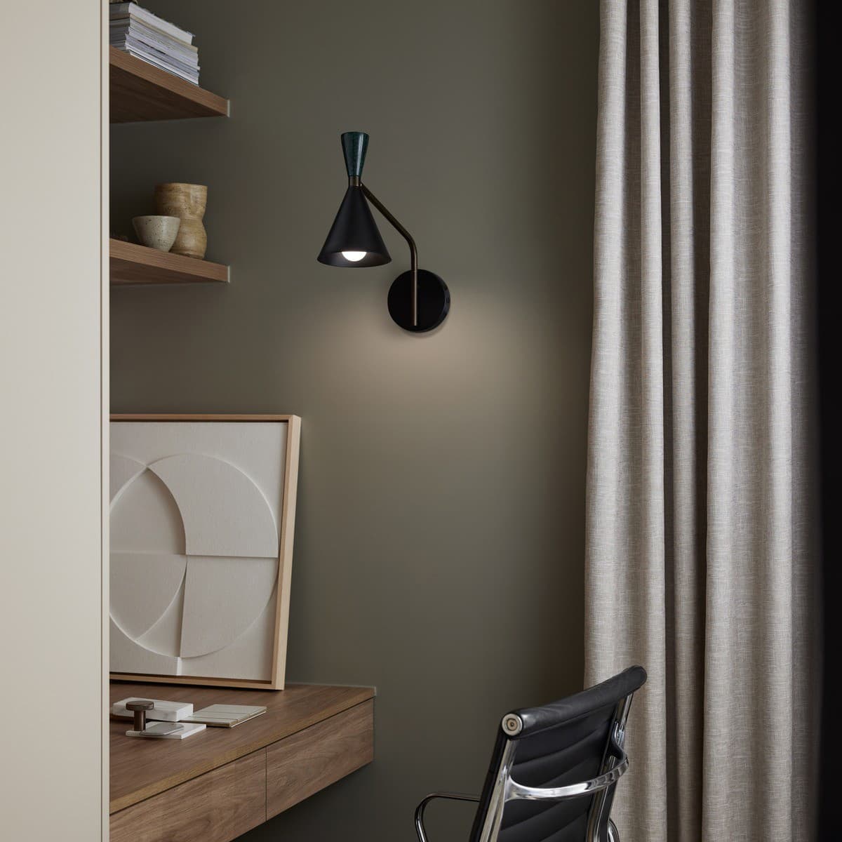 Campari 1 Light Wall Bracket in Black with Green Marble and Bronze Details-img-2