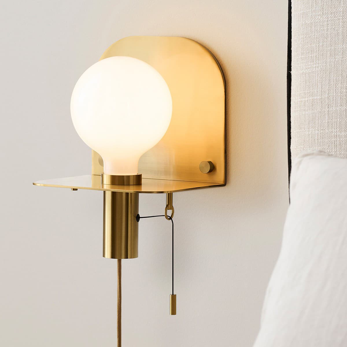 Tiro 1 Light DIY Wall Sconce with Pull Cord in Aged Brass-img-4