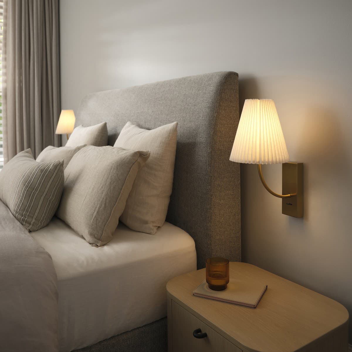 Hoxton 1 Light Wall Bracket in Aged Brass with White Linen Shade-img-3