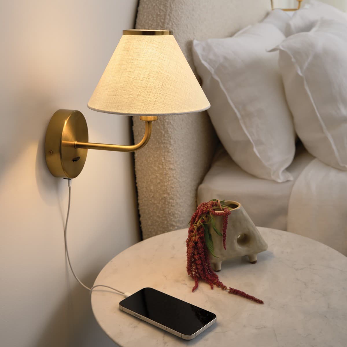 Alana 1 Light Wall Bracket in Bronze with Natural Linen Shade-img-5