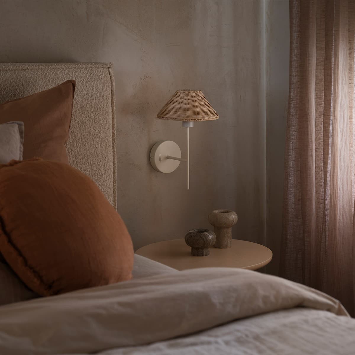 Daria 1 Light Wall Bracket in Chalk
