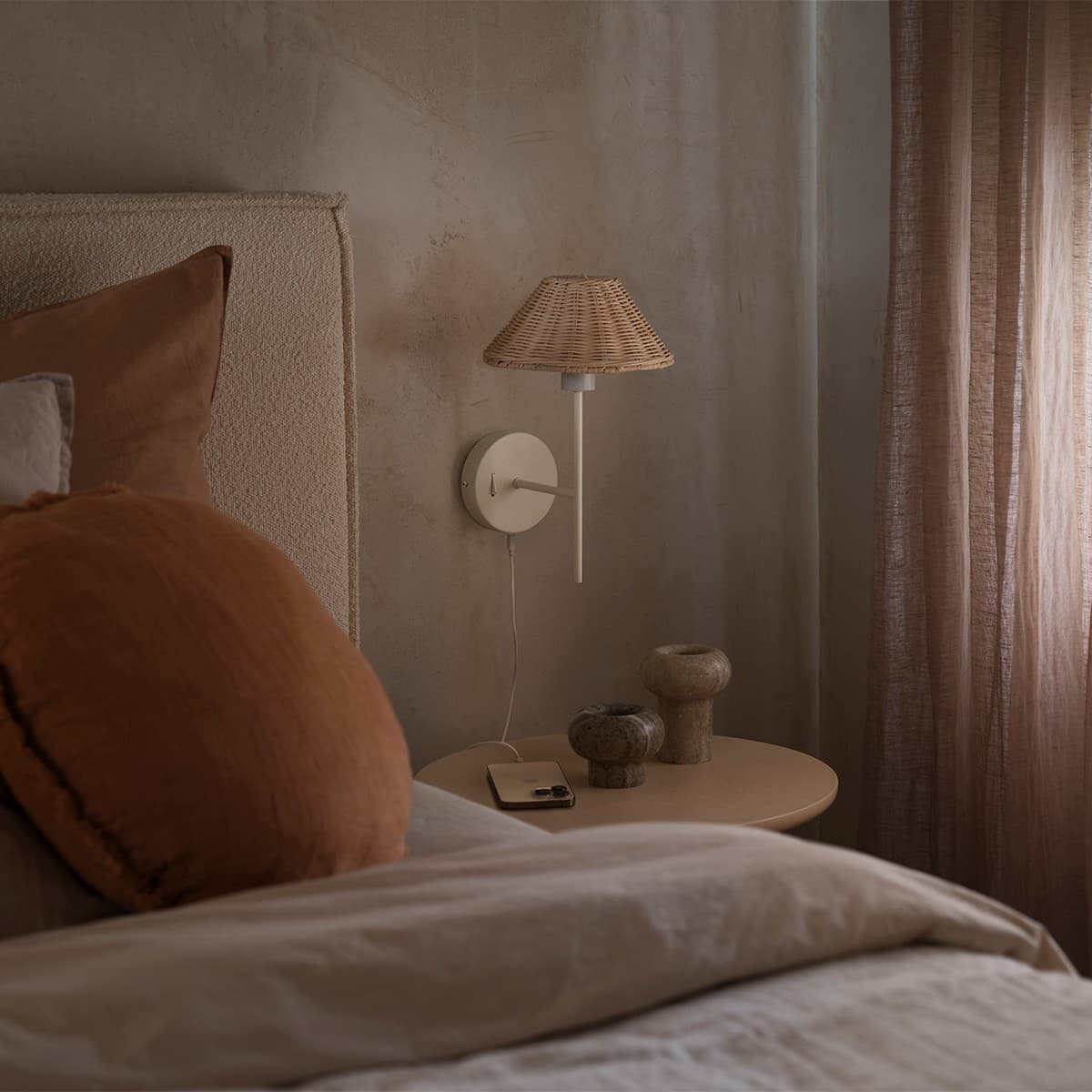 Daria 1 Light Wall Bracket in Chalk