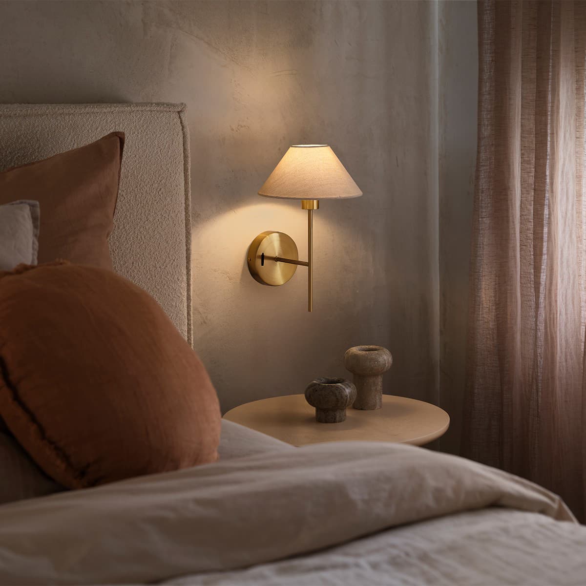 Daria 1 Light Wall Bracket in Aged Brass-img-5