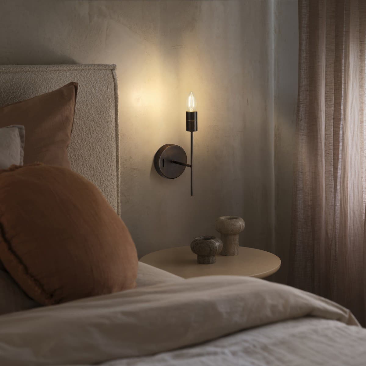 Daria 1 Light Wall Bracket in Bronze-img-2