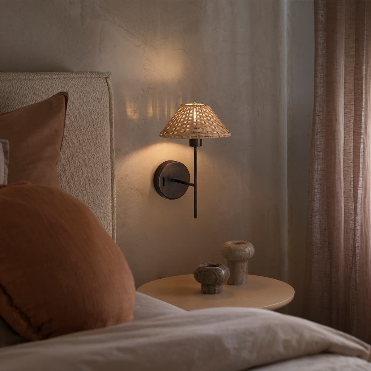 Daria 1 Light Wall Bracket in Bronze-img-5