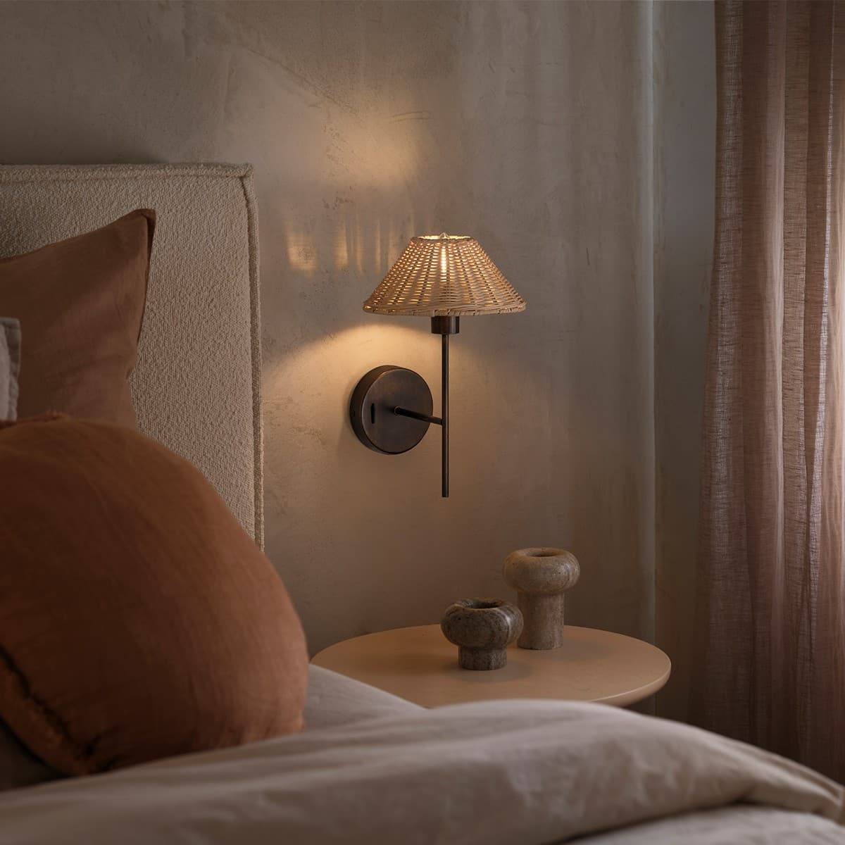 Daria 1 Light Wall Bracket in Bronze-img-6