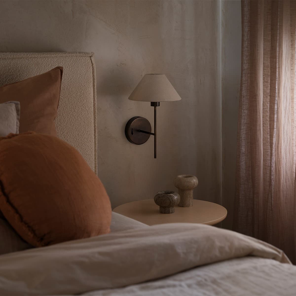 Daria 1 Light Wall Bracket in Bronze-img-10