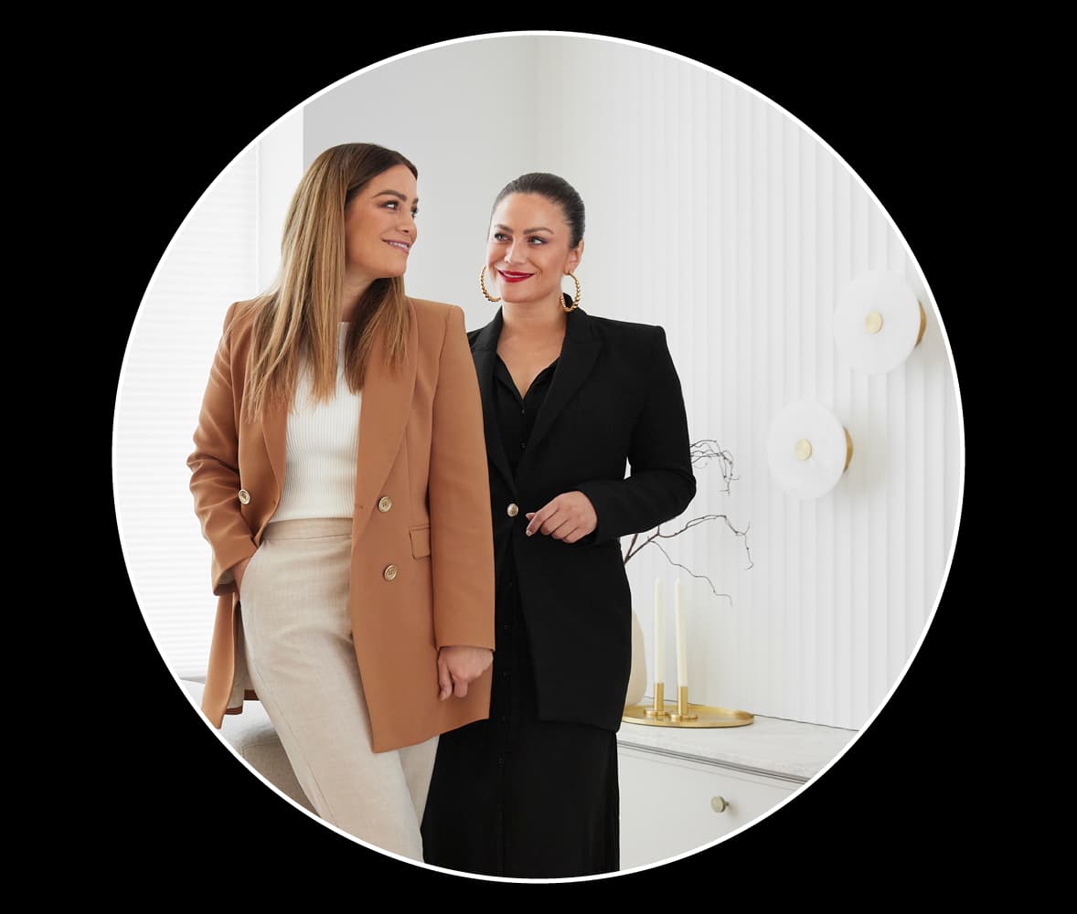 Alisa & Lysandra | Beacon Lighting