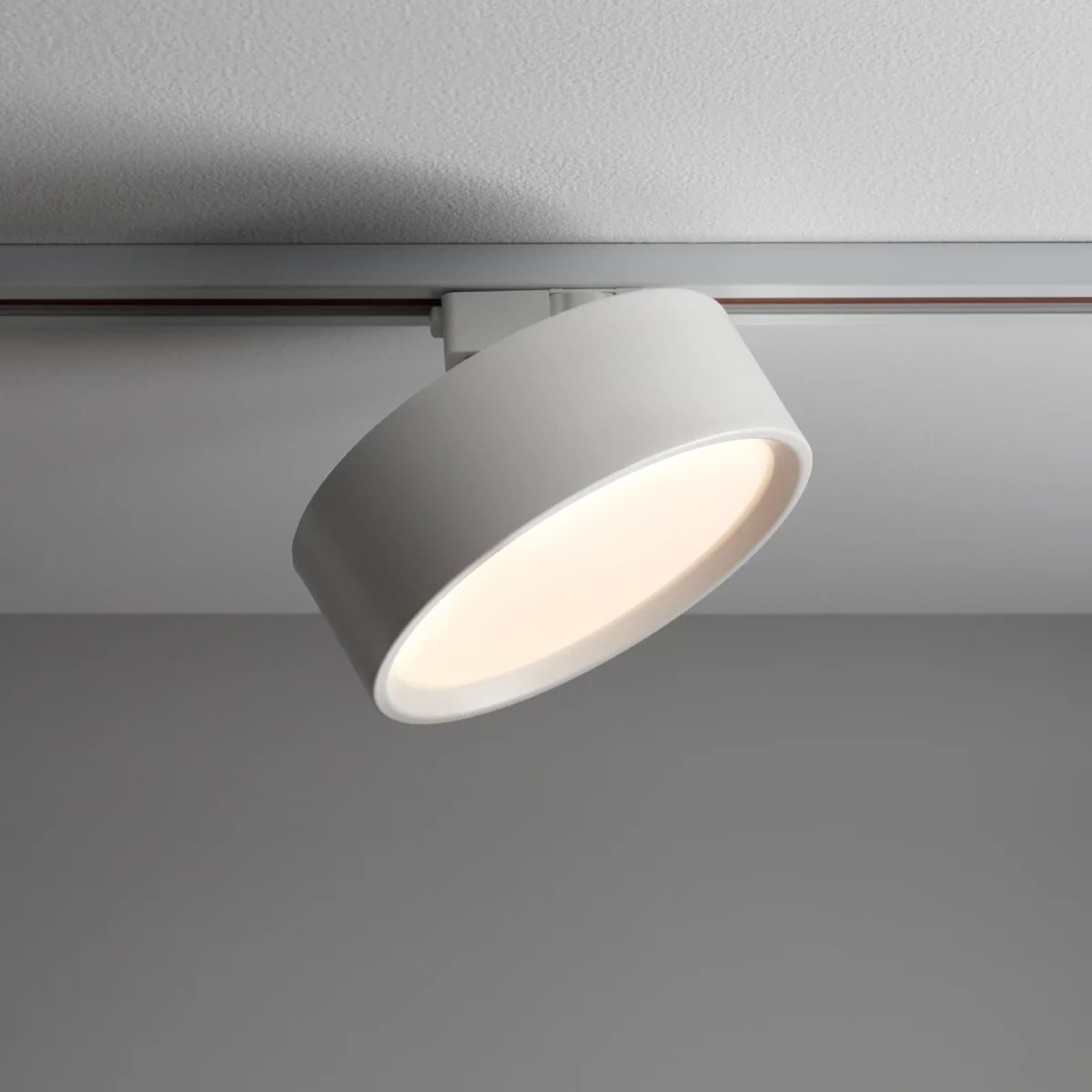 Apolo 180mm 1 Light Track Spot in White | Beacon Lighting