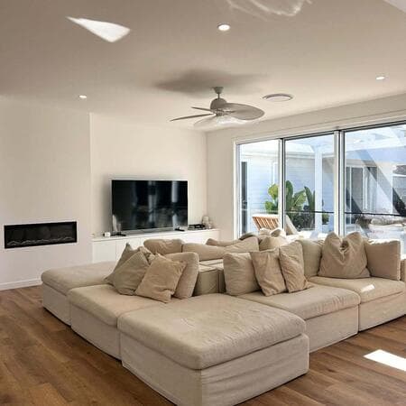 image%20by%20altid__%20containing%20living%20room%2C%20couch%2C%20ceiling%20fan%2C%20television%2C%20fireplace