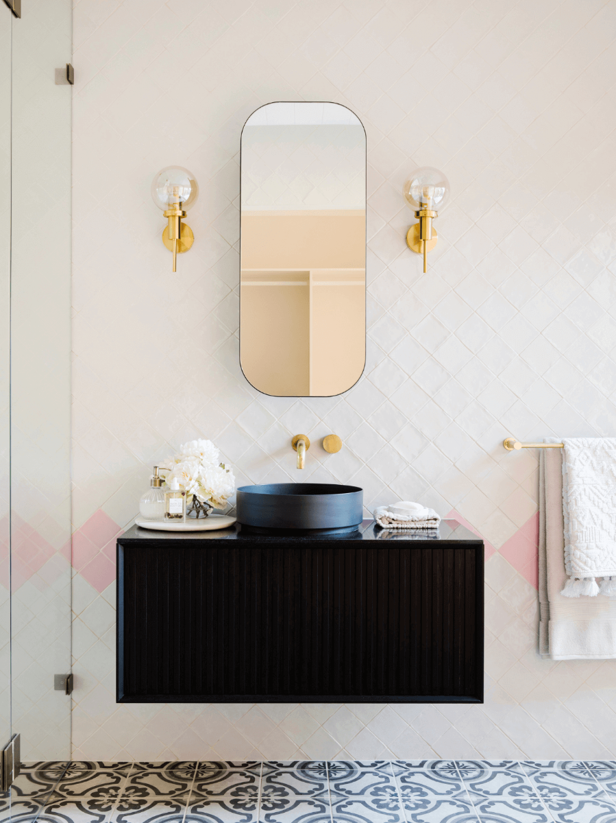 Washroom shop wall lights