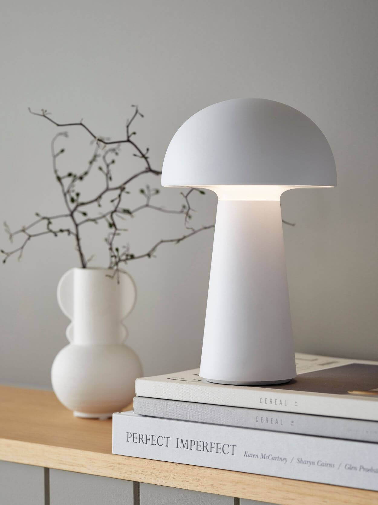 Beacon lighting deals bedside table lamps